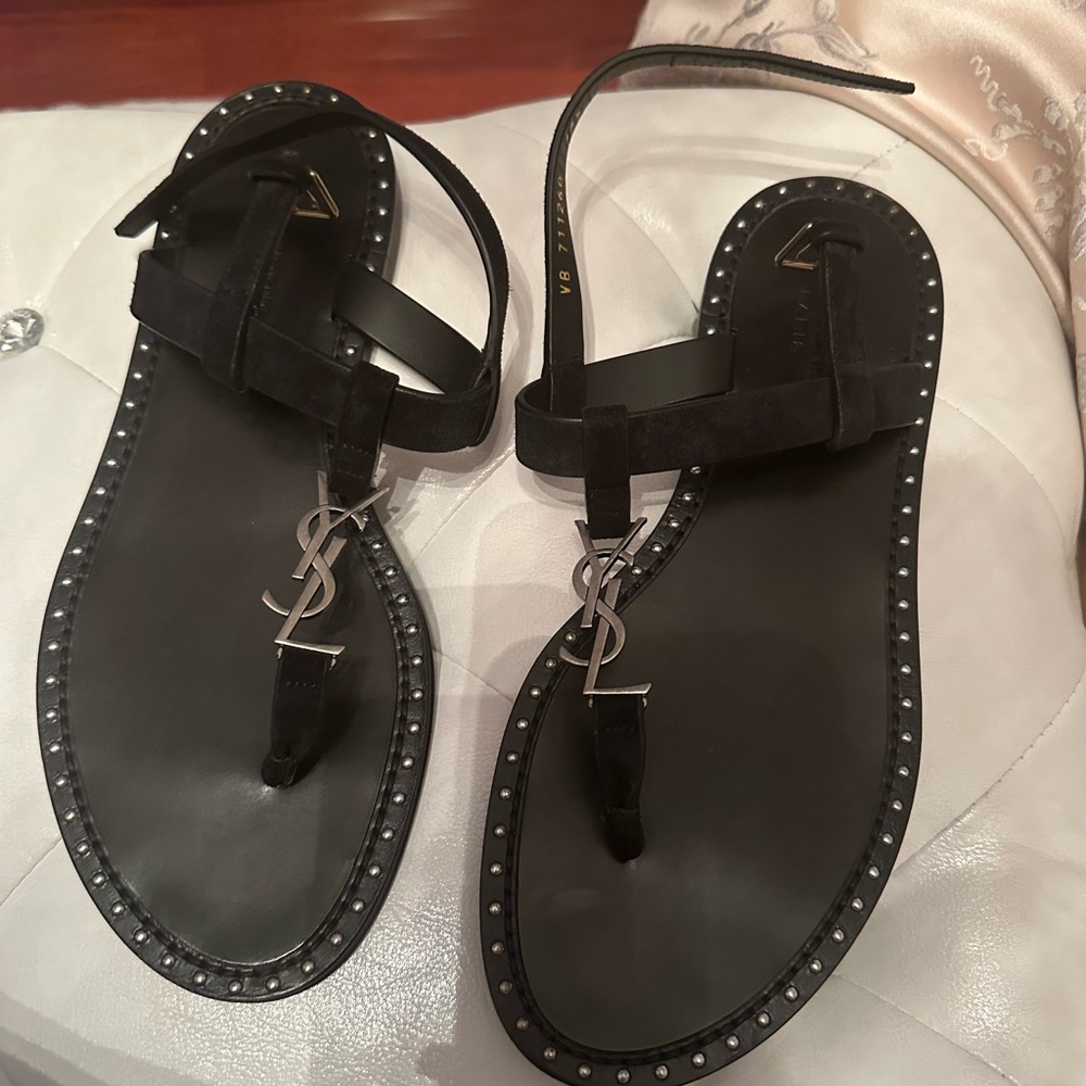 Cassandra suede Saint Laurent sandals 8.5 black